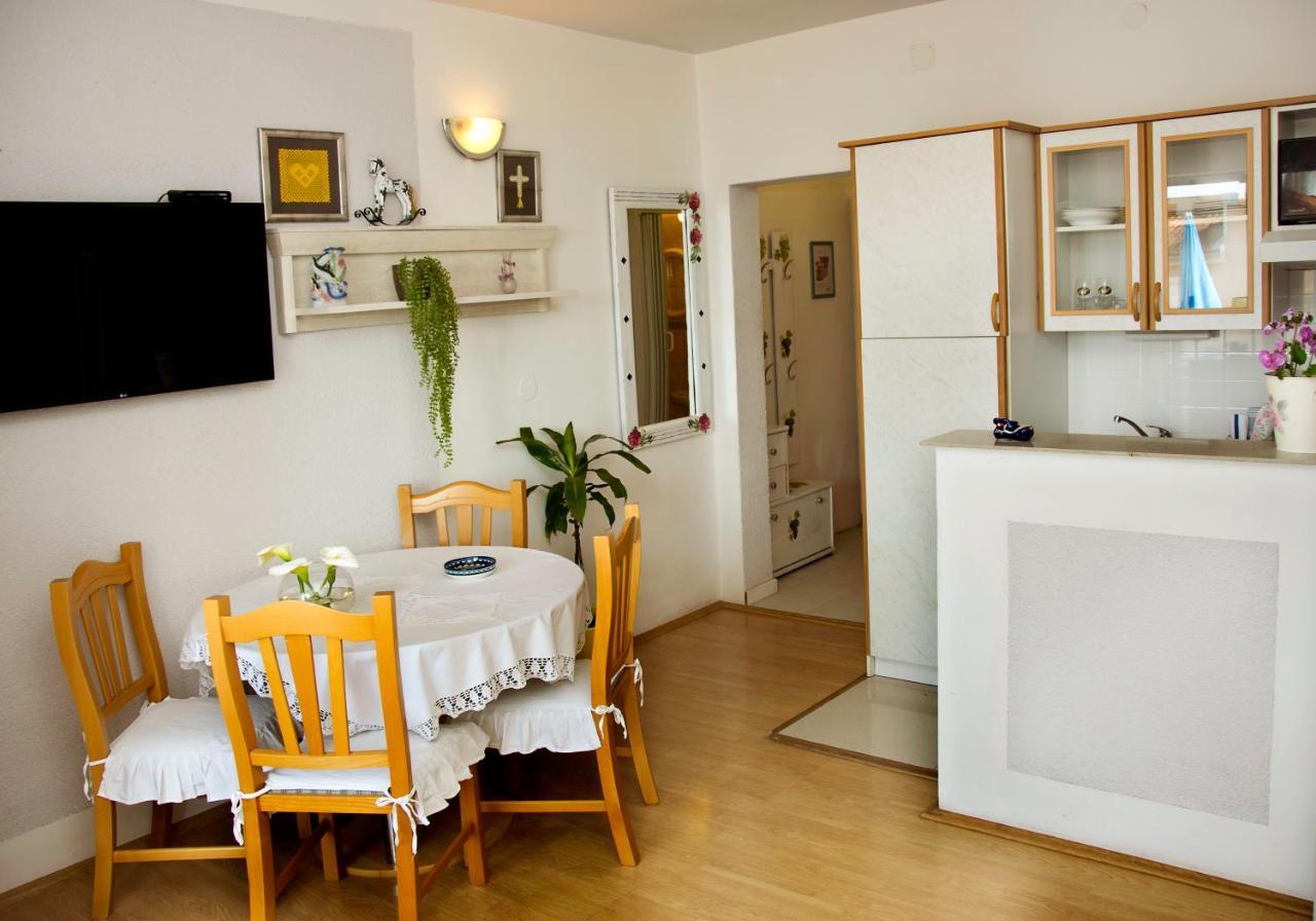 Apartmani Gloria Бродариця Екстер'єр фото