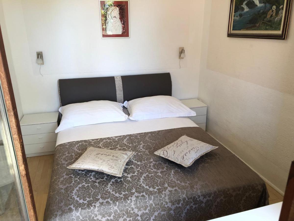 Apartmani Gloria Бродариця Екстер'єр фото