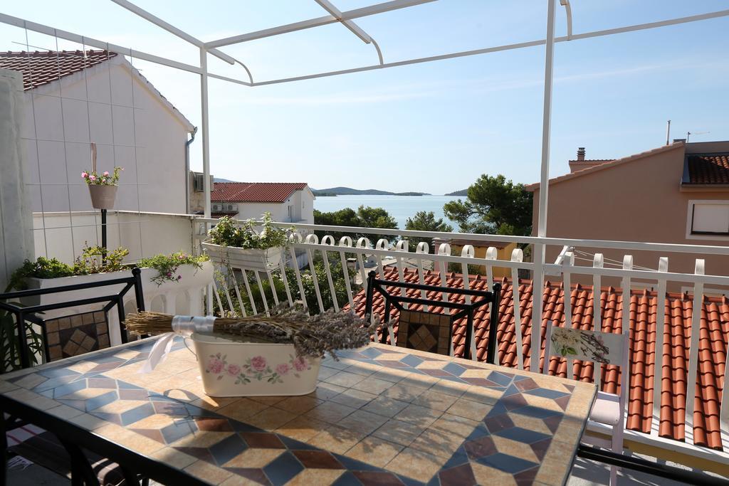 Apartmani Gloria Бродариця Екстер'єр фото